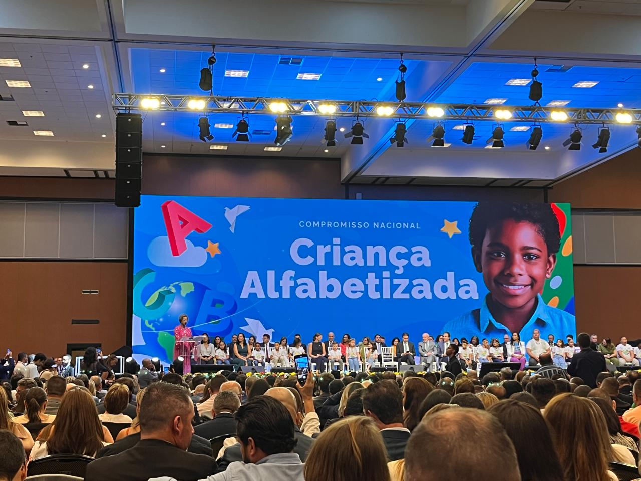 Educação de Cacimbinhas é destaque nacional no Selo de Compromisso com a Alfabetização