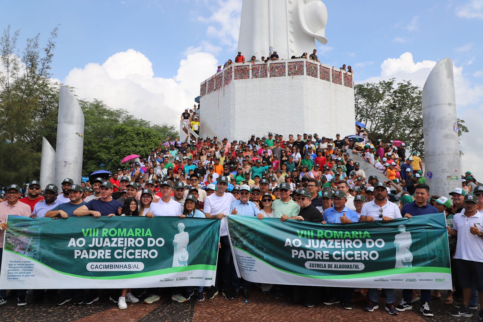 VIII Romaria ao Juazeiro do Norte reúne mais de 1.000 romeiros de Cacimbinhas