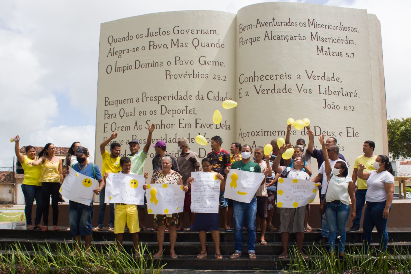 Caps realiza caminhada encerrando a semana de ações alusivas ao Setembro Amarelo