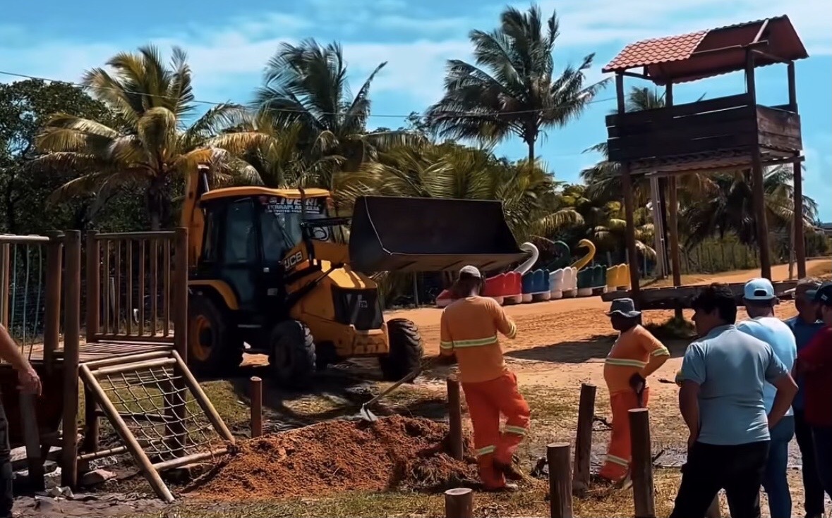 Prefeitura realiza obra de manutenção e revitalização em espaço do Food Park de Barreiras