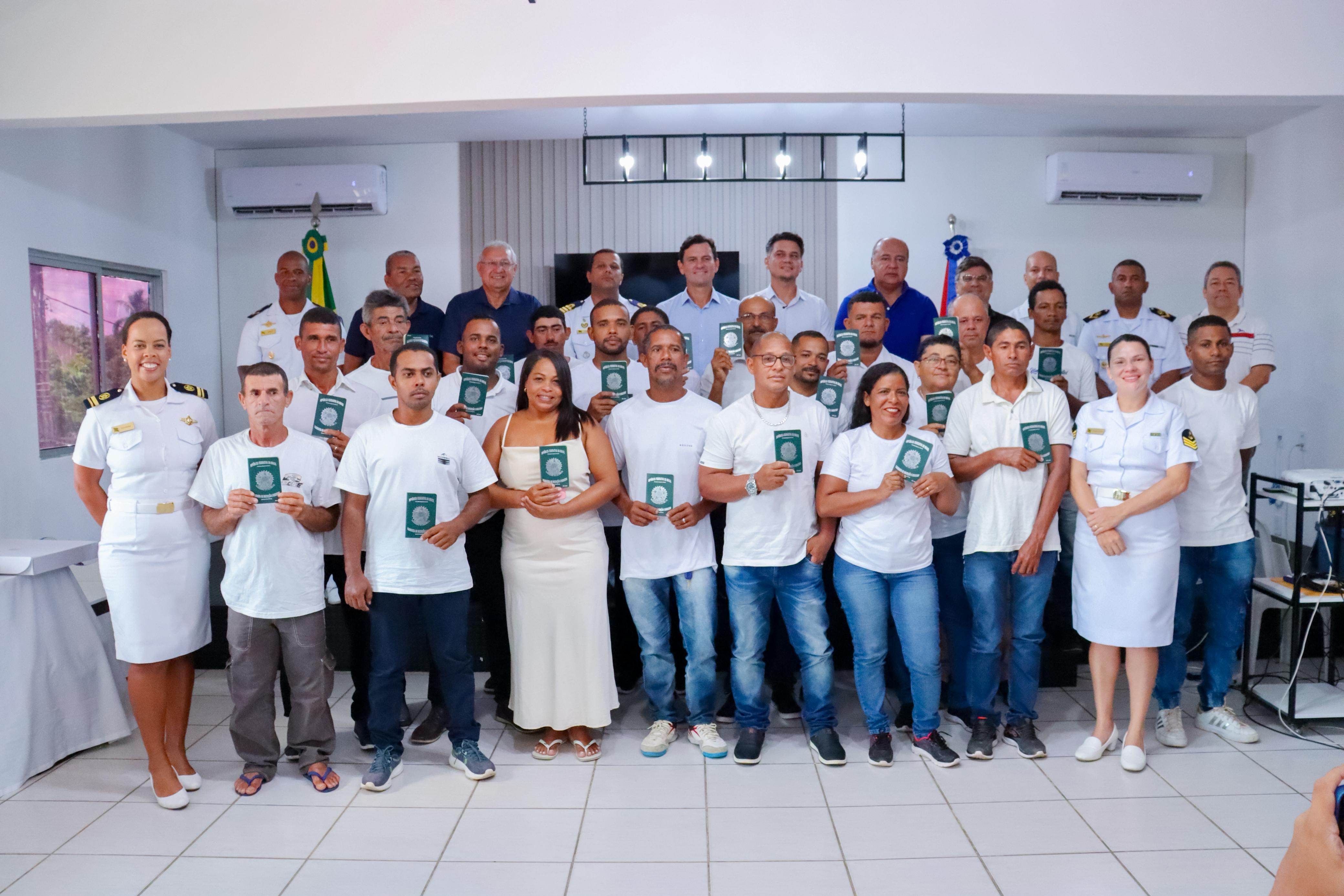 Pescadores de Coruripe finalizam Curso de Aquaviário e conquistam regularização profissional