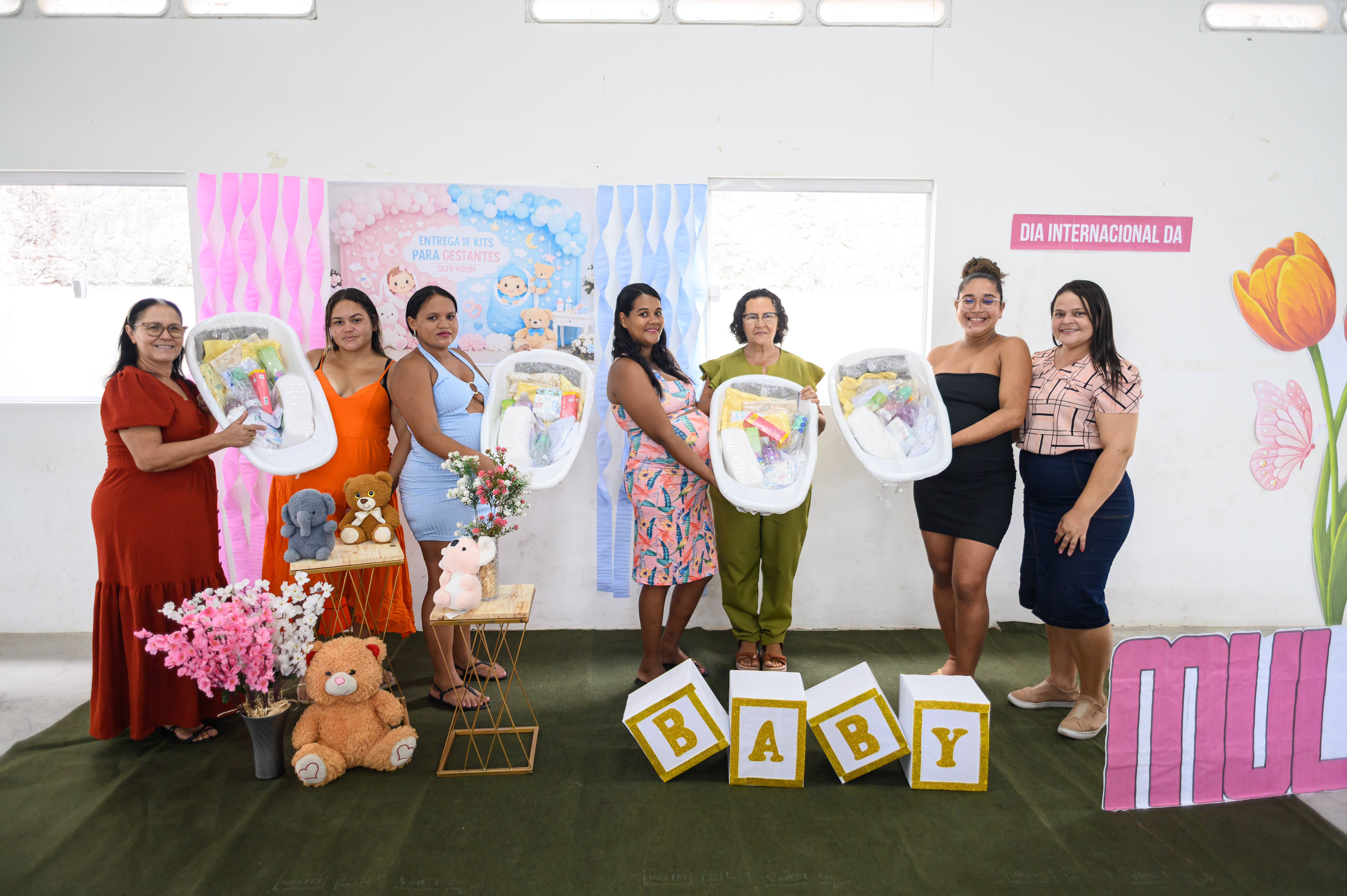 Prefeitura de Coruripe entrega kits de enxoval a gestantes atendidas pelo Programa CRIA