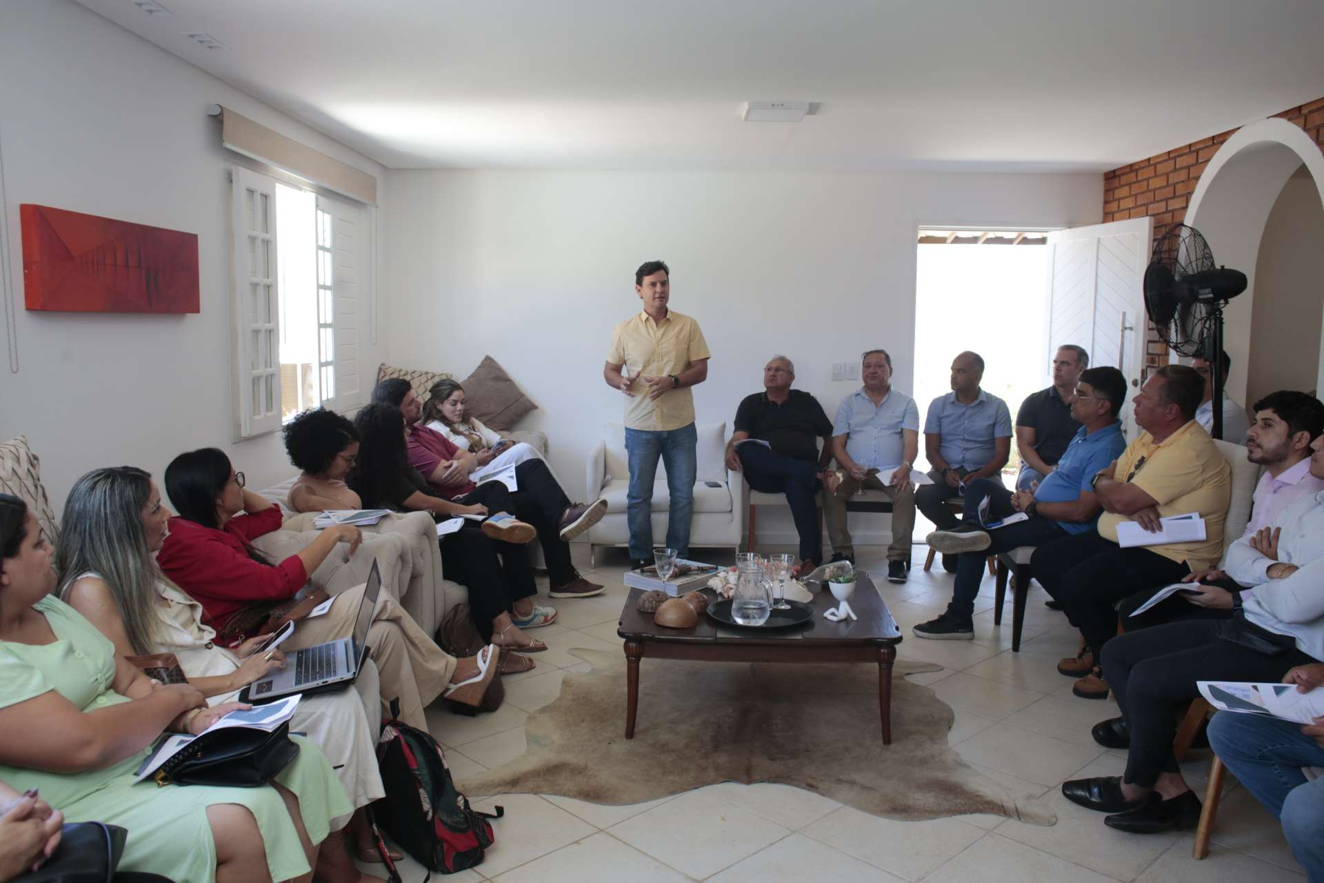 Prefeito Marcelo Beltrão reúne secretários municipais para alinhamento estratégico e definição de metas para 2025