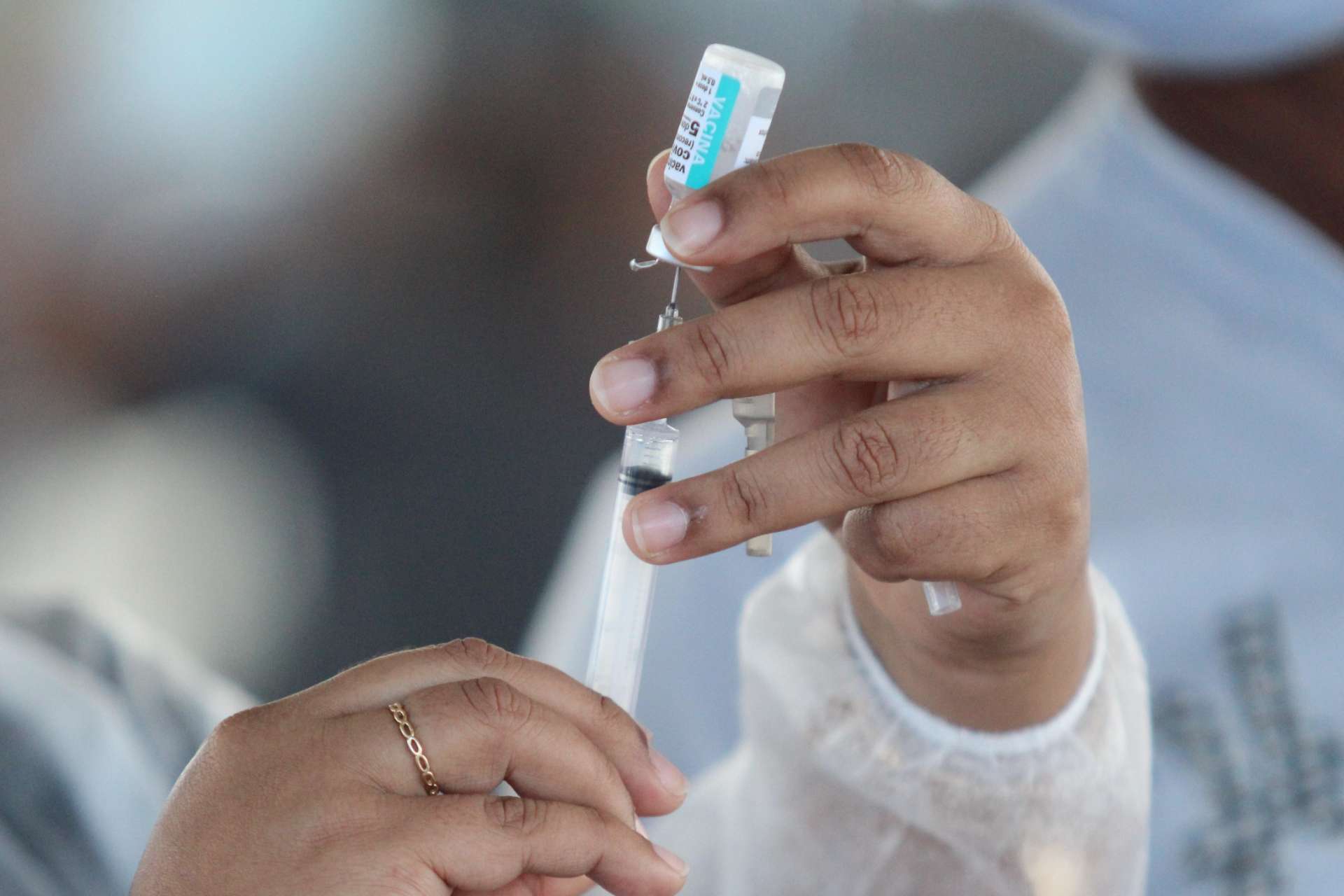 Prefeitura de Coruripe segue vacinando contra a Covid-19 apenas gestantes, puérperas e pessoas que estão aptas a tomar a segunda dose da vacina Astrazeneca