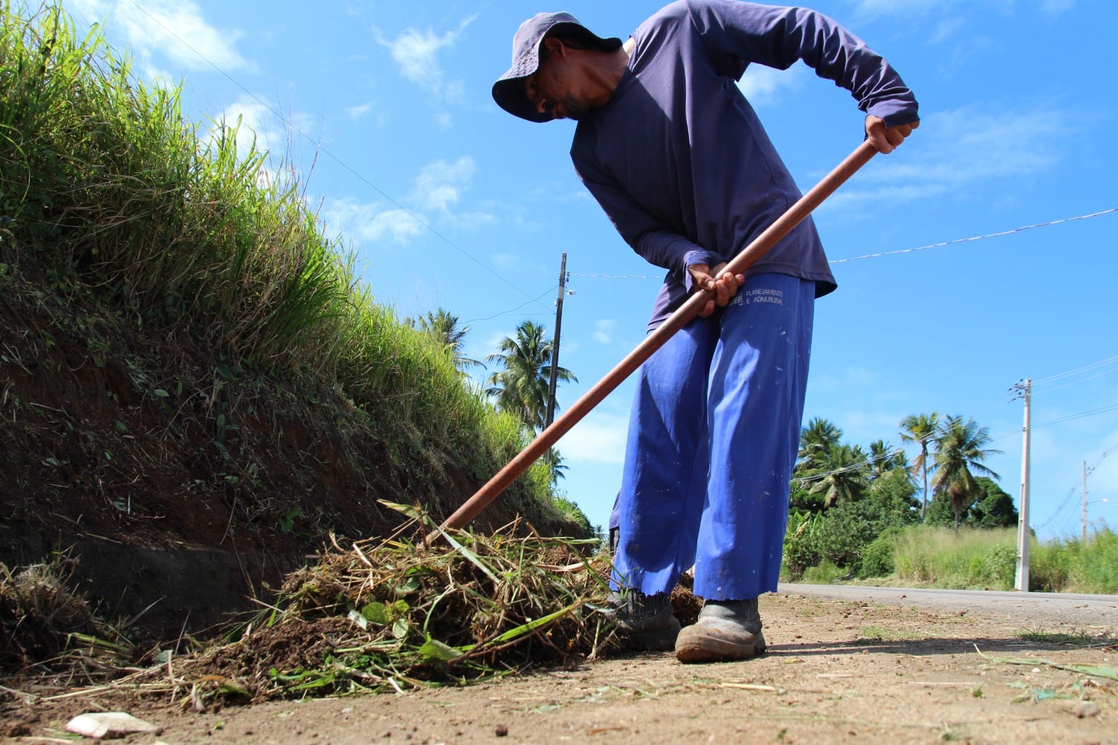 Prefeitura segue realizando mutirões de limpeza e manutenção nos bairros e povoados de Coruripe