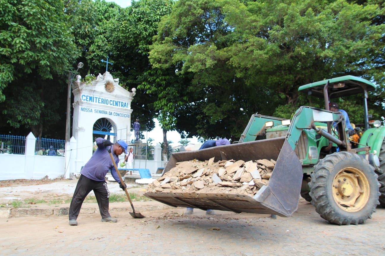 Cemitérios de Coruripe recebem cuidados especiais para o Dia de Finados