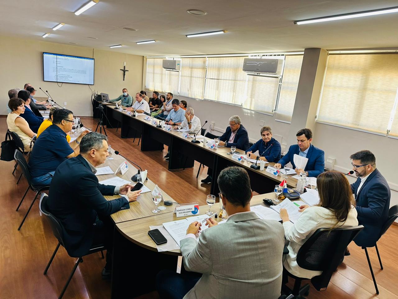 Prefeito Marcelo Beltrão relata projeto que concede mais de R$ 45 milhões em incentivos fiscais à Cooperativa Pindorama