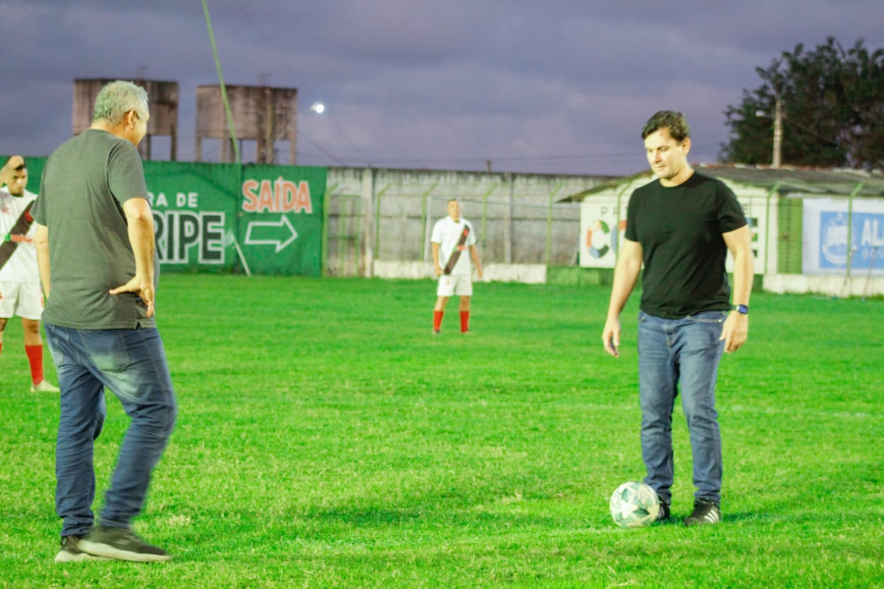 Prefeito Marcelo Beltrão participa da abertura da 1ª Copa Coruripe de Futebol 2023