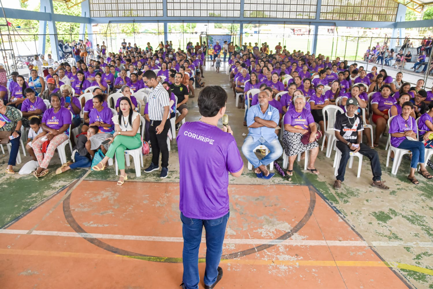 Prefeito Marcelo Beltrão participa na Pindorama da 1ª reunião de acompanhamento com beneficiários do Cartão Cidadão
