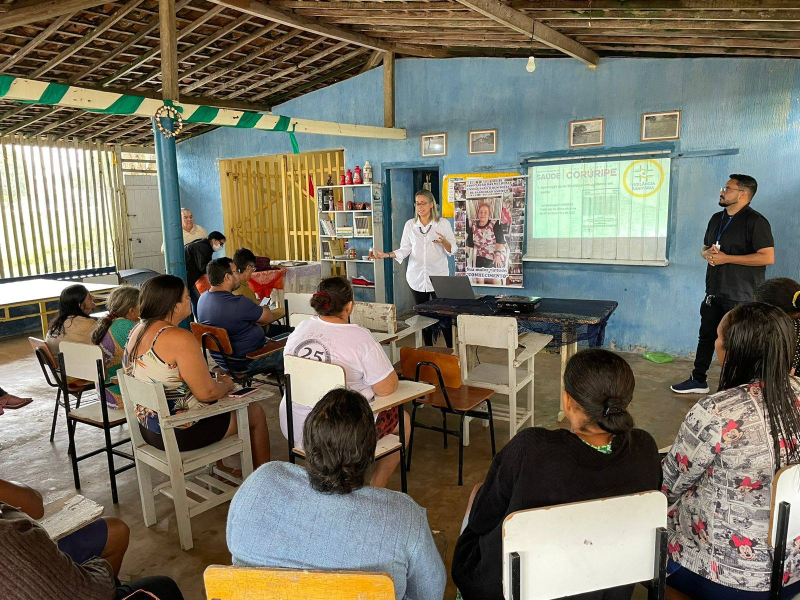 Palestra Boas Práticas na Manipulação de Alimentos é realizada para comerciantes da Orla de Barreiras