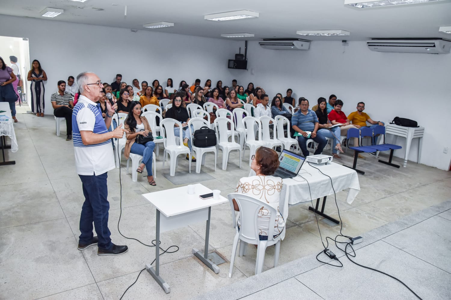Encontro com profissionais da Saúde e Educação discute o Programa Saúde na Escola