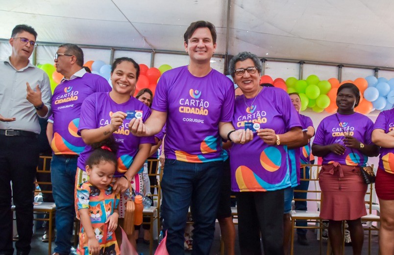 No aniversário de Coruripe, prefeitura lança programa de distribuição de renda