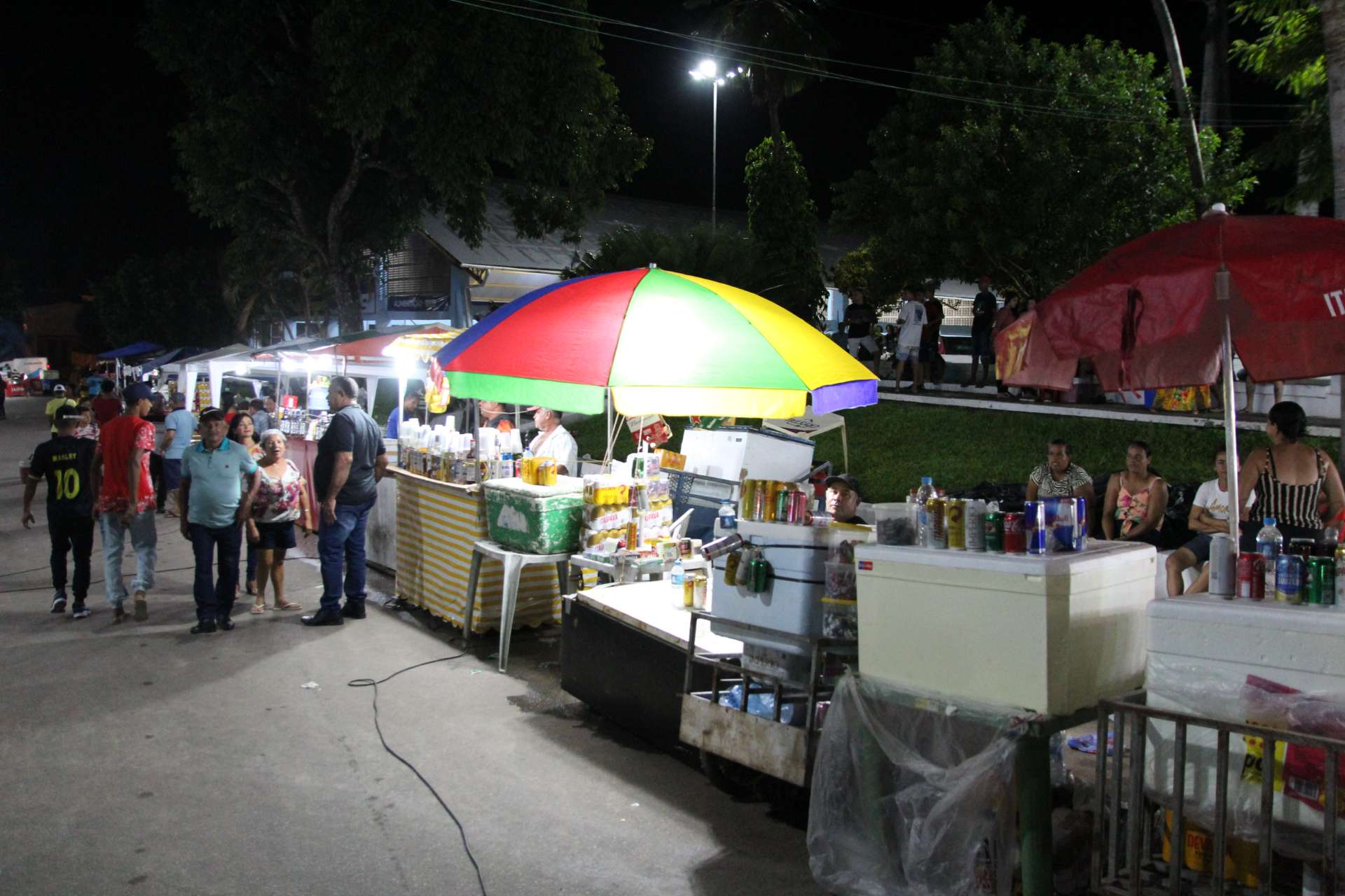 Prefeitura de Coruripe realiza cadastro e recadastro de ambulantes que desejam comercializar em eventos públicos