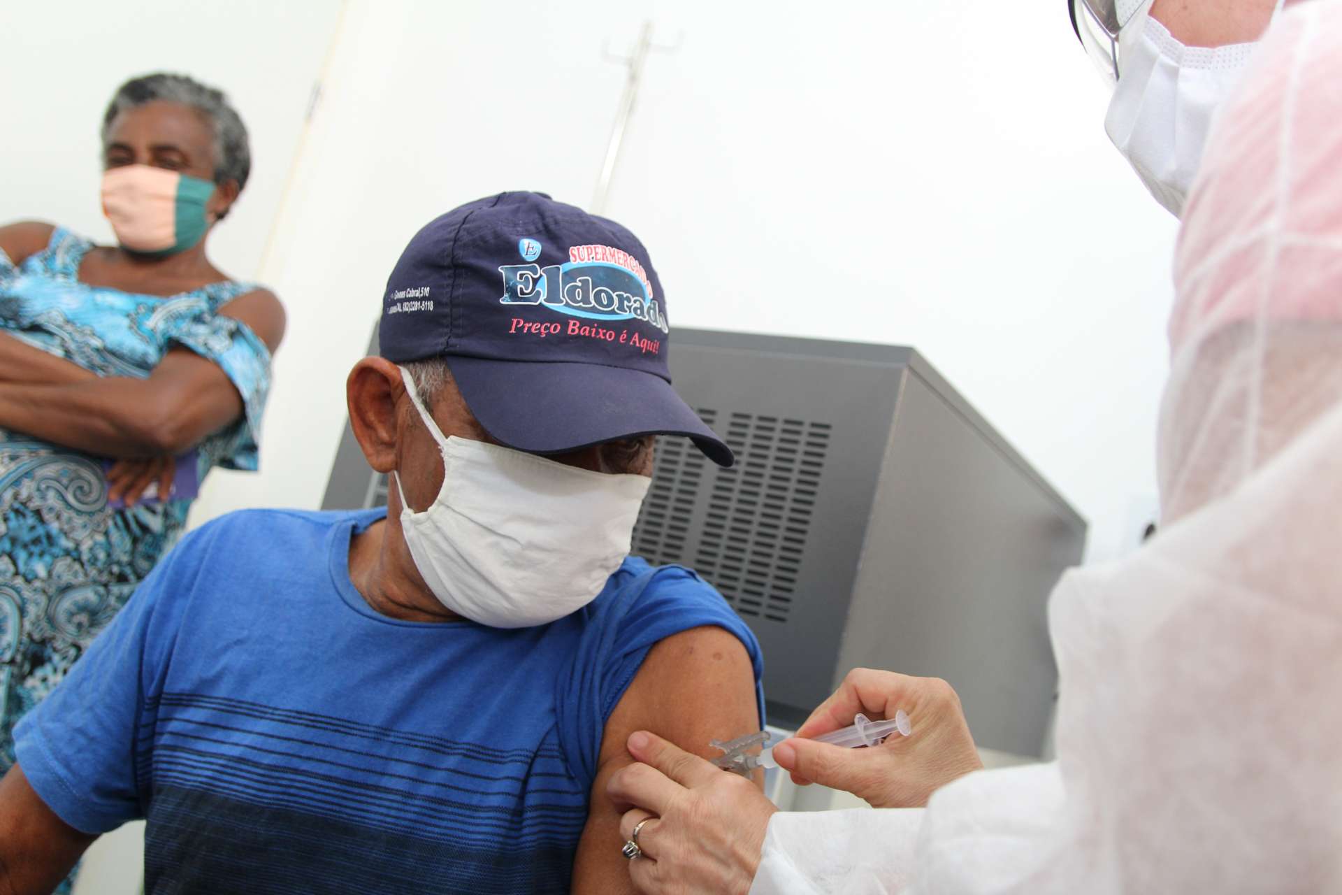 Idosos entre 75 e 77 anos começam a ser vacinados contra a Covid-19 nesta sexta-feira (19) em Coruripe