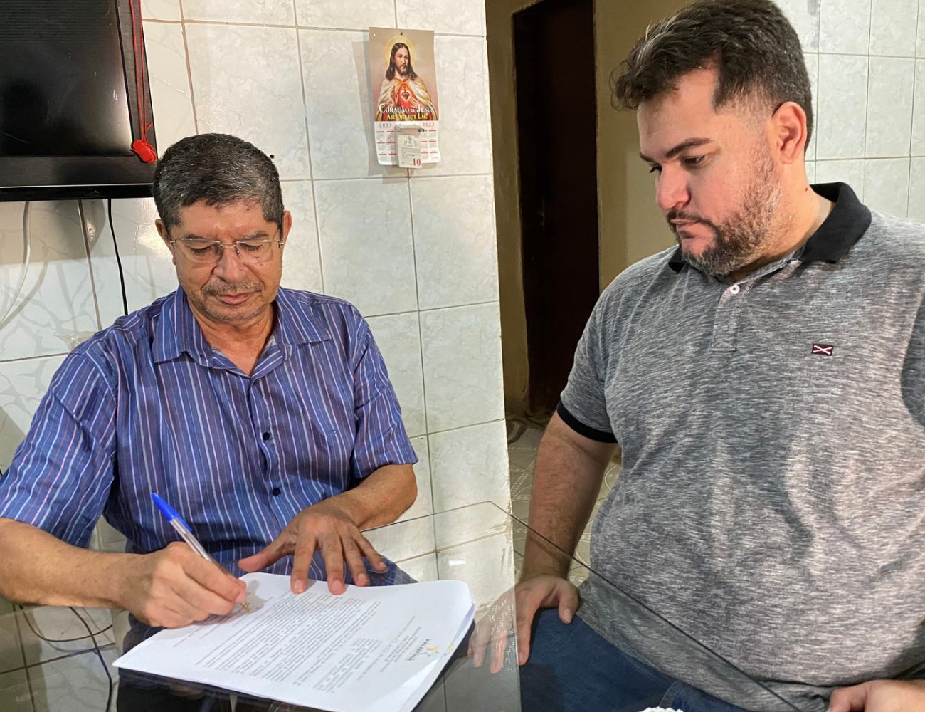 Prefeito Jaime do Mercado assina Projeto de Lei de complementação salarial para profissionais da Saúde