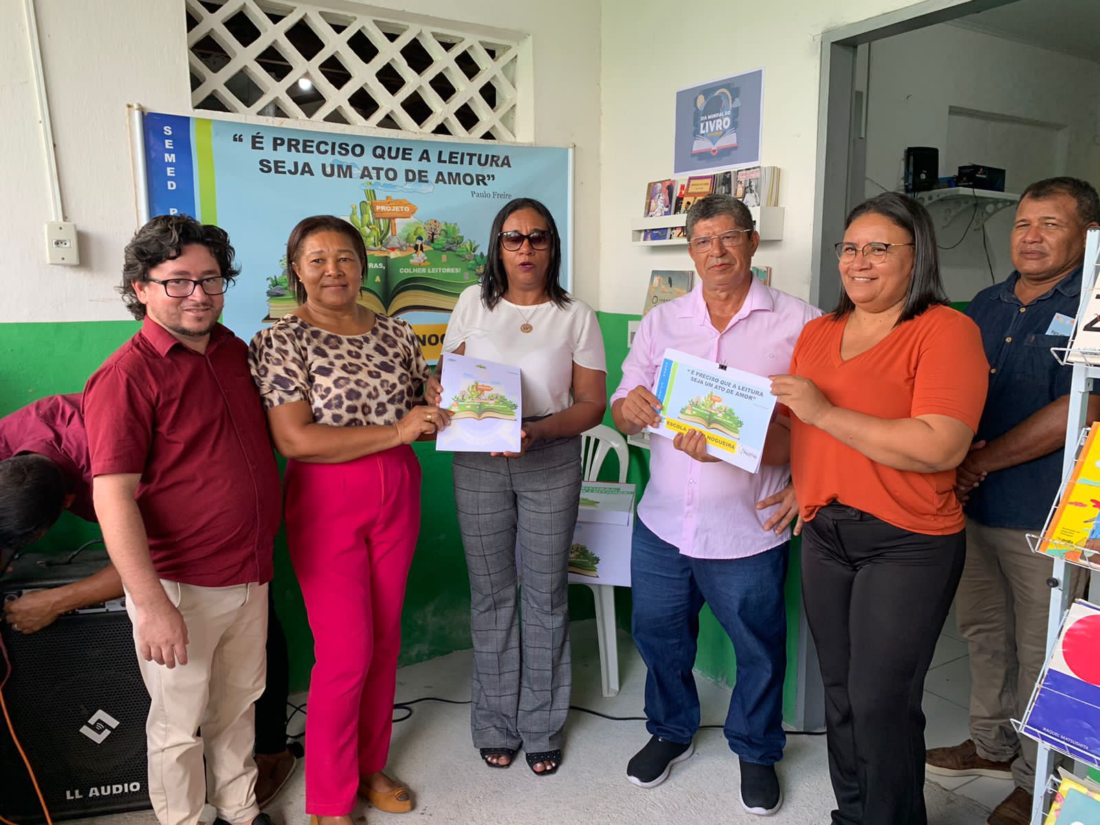 Prefeito Jaime do Mercado reinaugura Biblioteca Municipal Rui Barbosa em Palestina