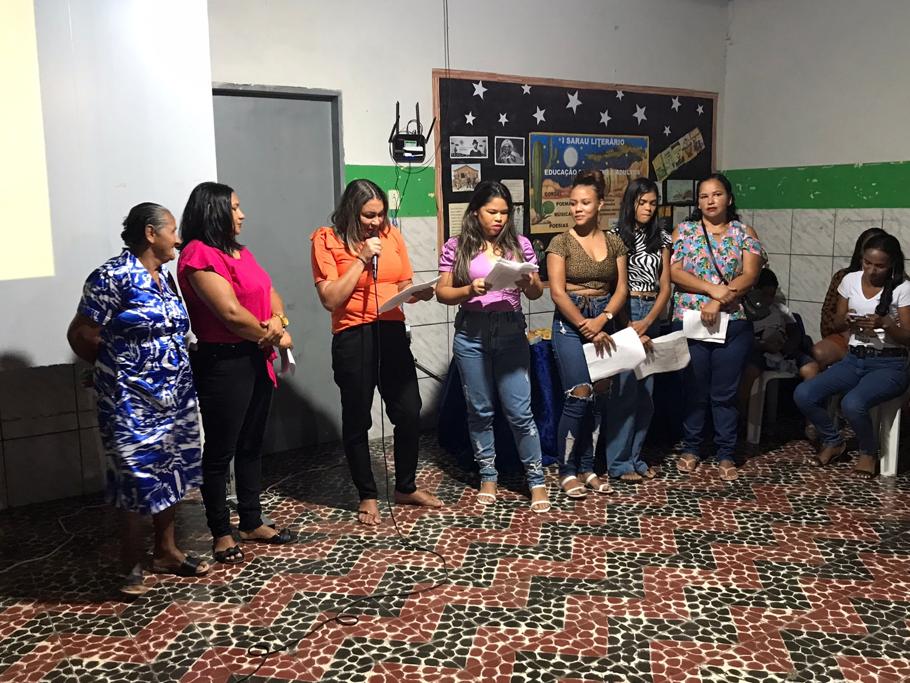 Alunos da EJA de Palestina participam do "I Sarau Literário"