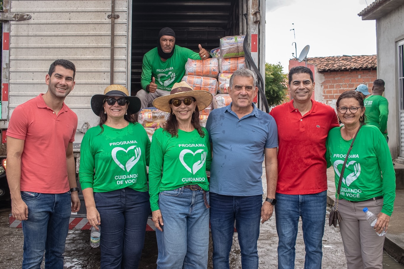 Programa 'Cuidando de Você' leva segurança alimentar e proteção social às famílias do bairro Cohab