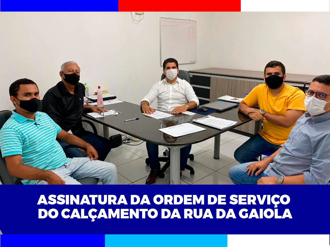 PREFEITO ASSINA ORDEM DE SERVIÇOS ´PARA PAVIMENTAÇÃO