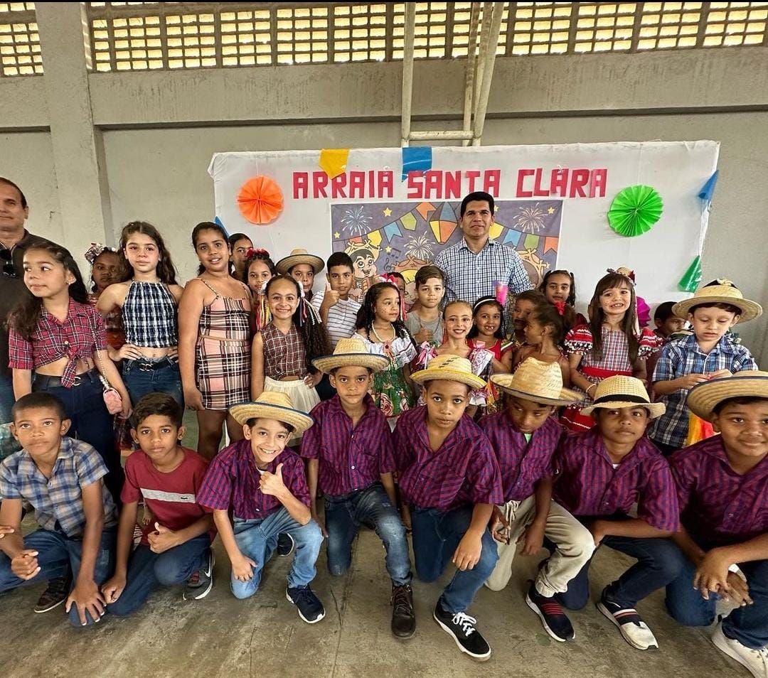 ARRAIÁ DAS ESCOLAS MUNICIPAIS