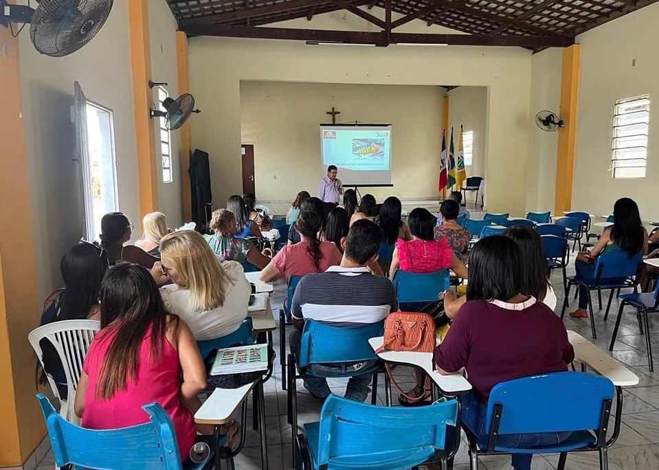 SECRETARIA MUNICIPAL DE EDUCAÇÃO REALIZOU UMA PALESTRA SOBRE "PRÁTICAS PARA MELHORIA DOS RESULTADOS