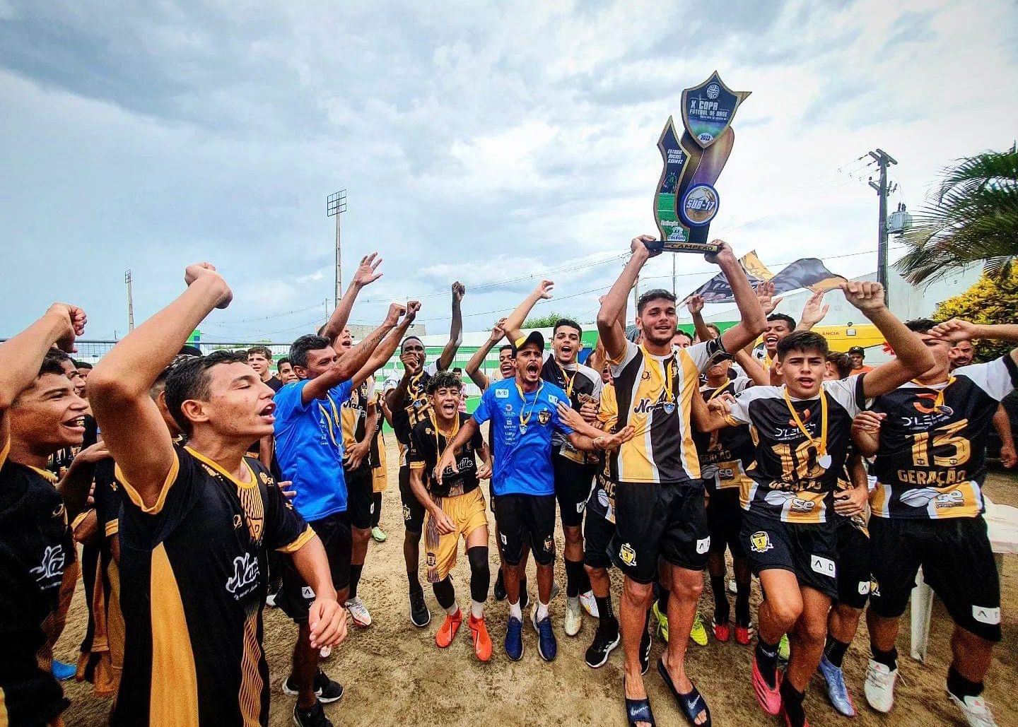 ENCORROU-SE NESTE DOMINGO, 17, A X COPA DE FUTEBOL DE BASE DE PORTO REAL DO COLÉGIO/AL