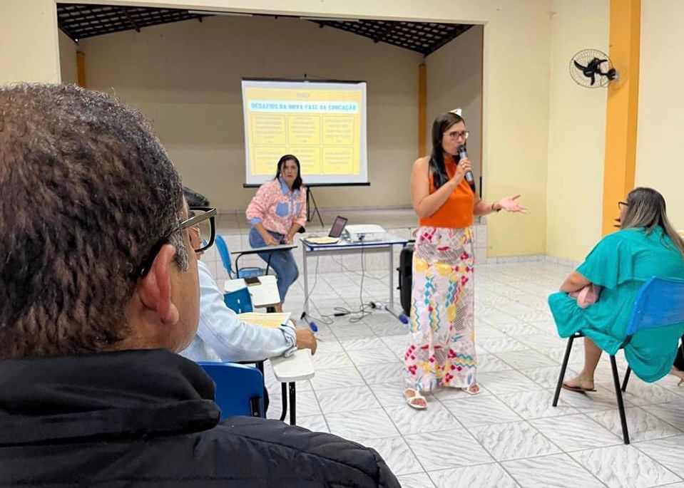 SEMED PROMOVE FORMAÇÃO DE GESTORES ESCOLARES 2022