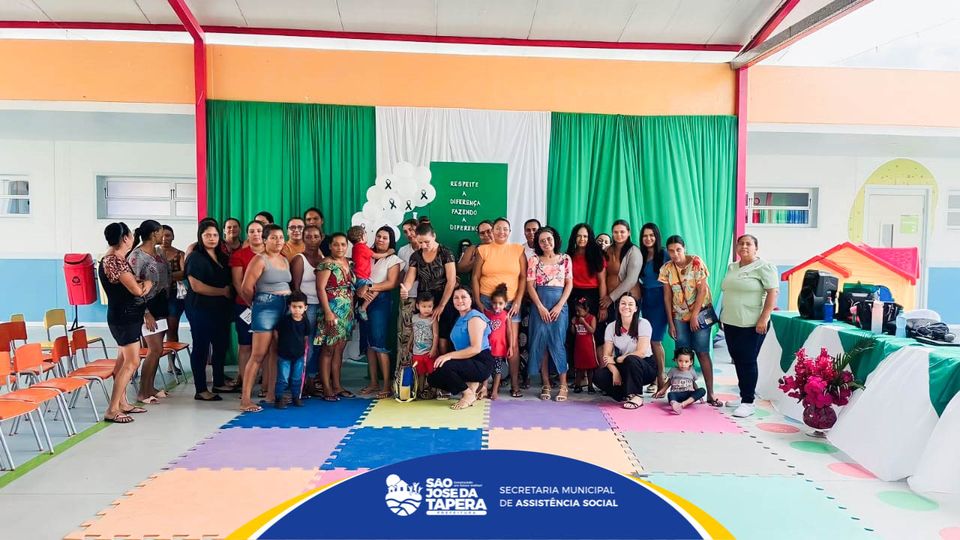 Palestra sobre Os Direitos da Pessoa com Deficiência para as mães da creche CRIA e as famílias Quilombolas, no espaço da Creche CRIA