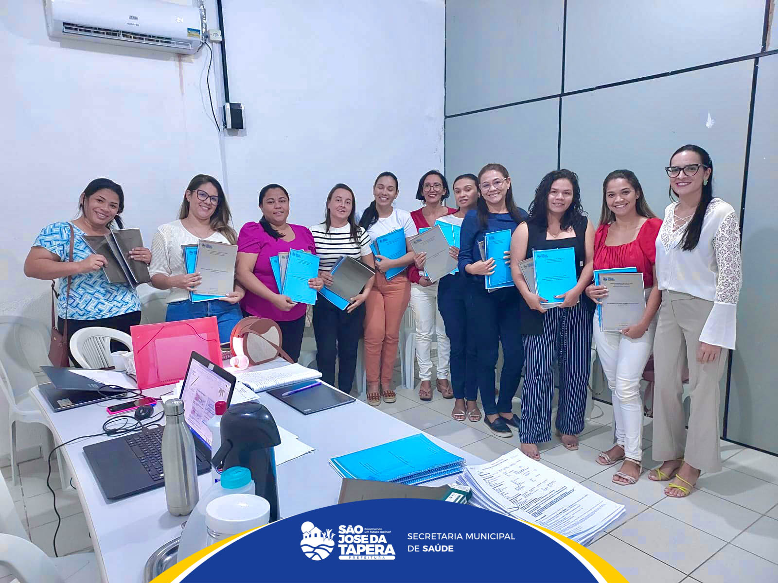 Abordagem Sindrômica das Infecções Sexualmente Transmissíveis, interpretação do laudo citológico cervico-vaginal e a interpretação da mamografia.