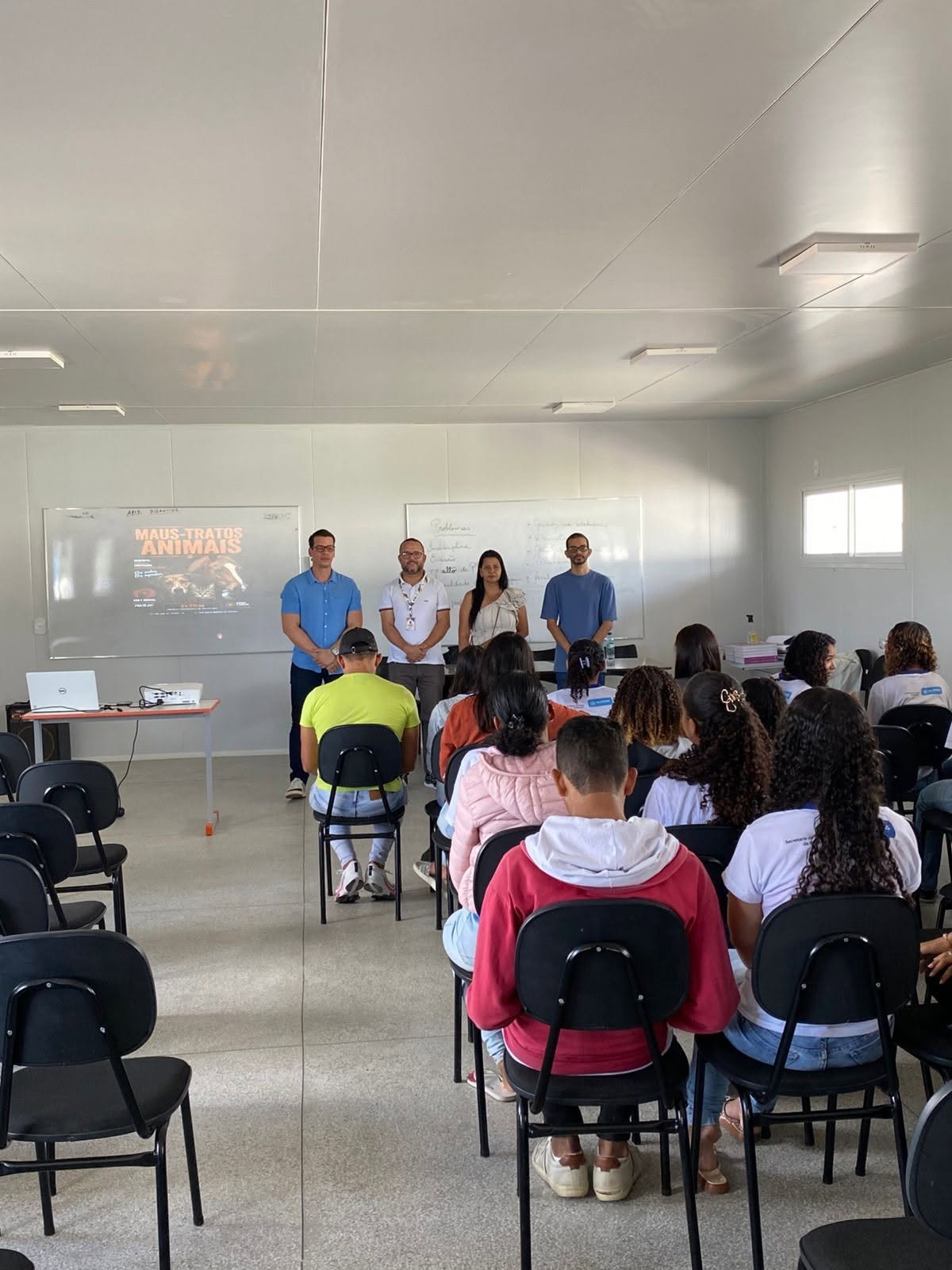 TaperaPET promove conscientização sobre proteção e bem-estar animal nas escolas municipais