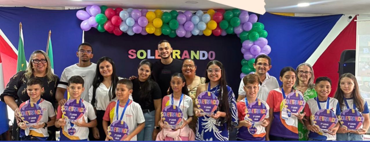 Alunos da rede municipal de ensino participam da 3ª edição do Soletrando