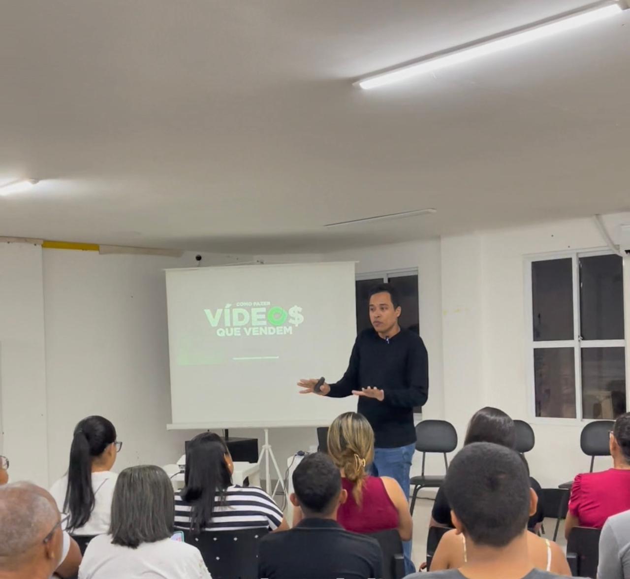 Sebrae e Prefeitura realizam palestra sobre ‘Como fazer vídeos que vendem’ para empreendedores de Traipu