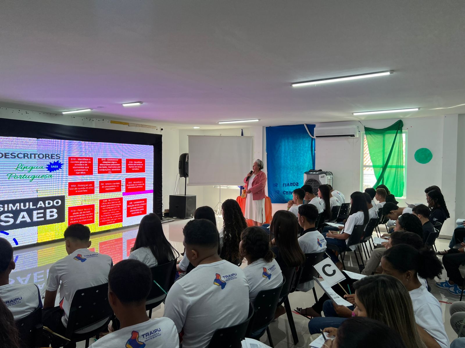 Prefeitura realiza aulões preparatórios para o Saeb 2025