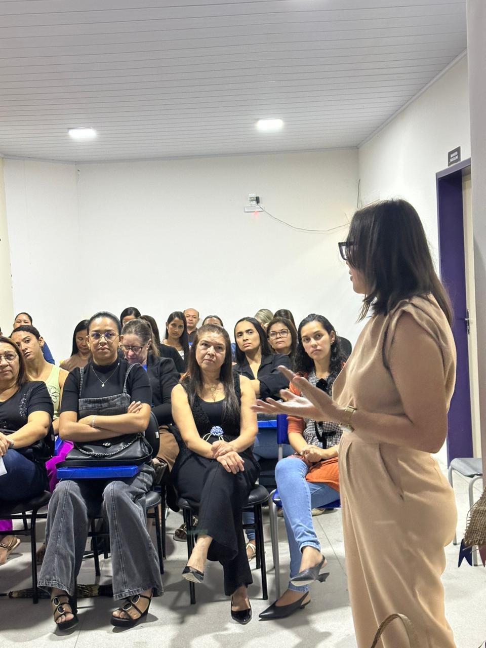 Secretaria de Educação realiza reunião formativa com coordenadores da Educação Infantil