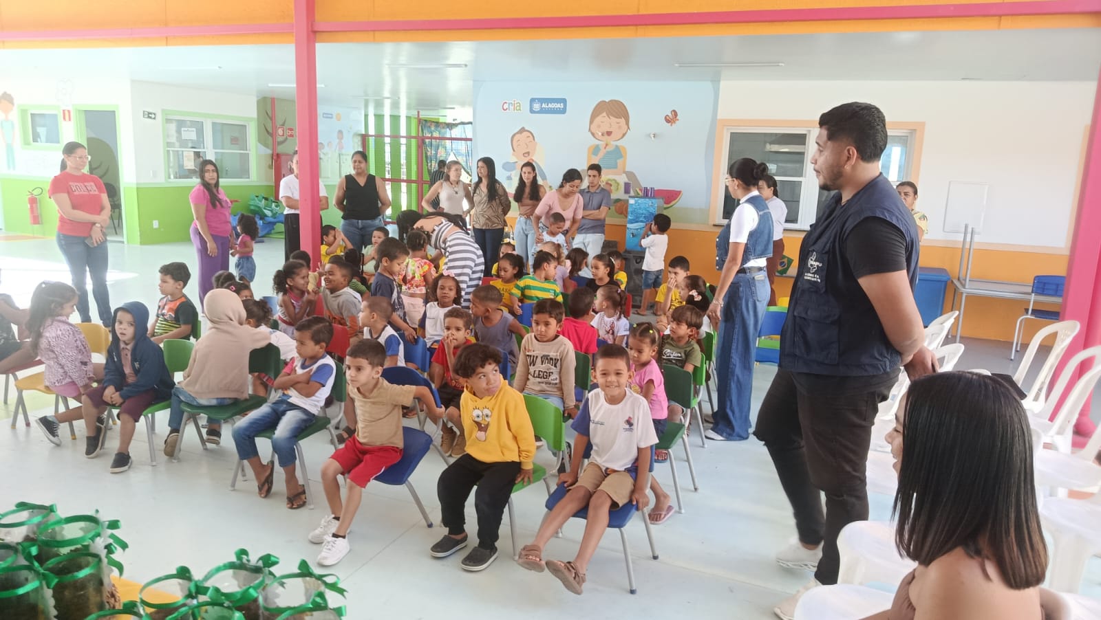 Secretaria de Meio Ambiente promove ação de educação ambiental com crianças da Creche Cria