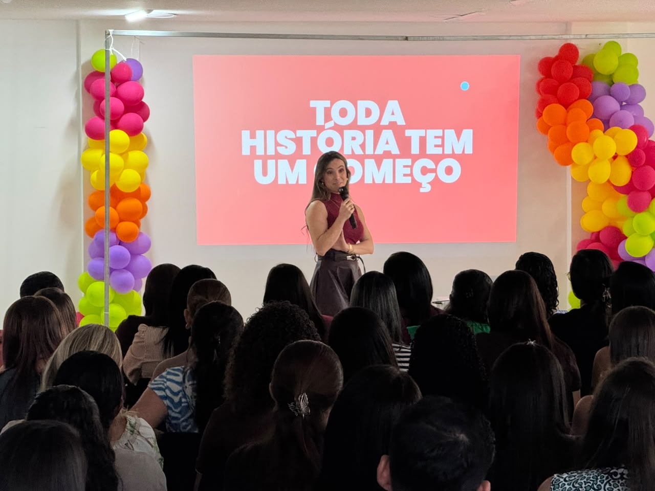 Secretaria Municipal de Educação promove formação sobre inclusão, TEA e enfrentamento à violência contra a mulher