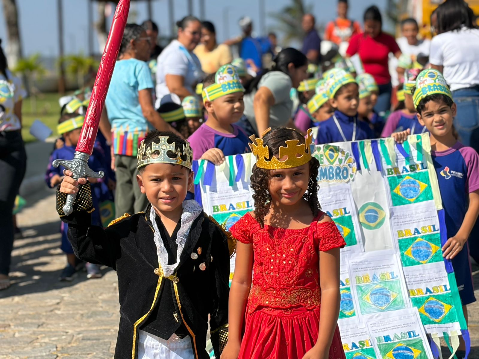 Creche Cria Maria do Socorro Melo realiza desfile cívico alusivo à Independência